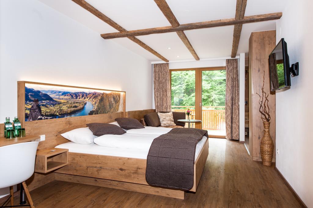 Weisses Roessl, Muehldorf In Der Wachau Hotel ภายนอก รูปภาพ