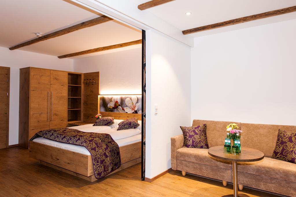 Weisses Roessl, Muehldorf In Der Wachau Hotel ภายนอก รูปภาพ