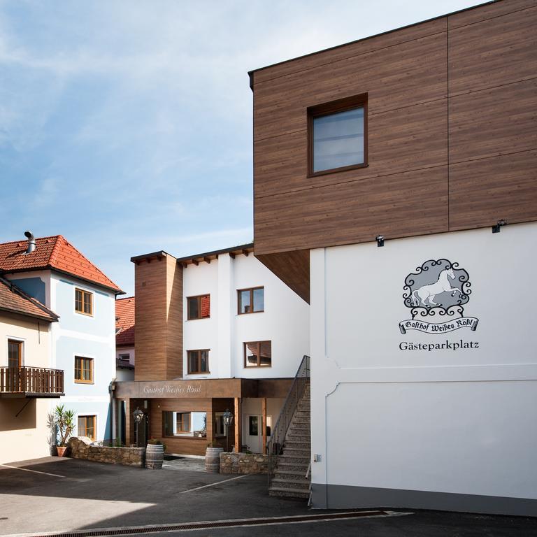 Weisses Roessl, Muehldorf In Der Wachau Hotel ภายนอก รูปภาพ